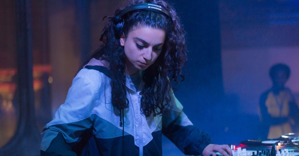 Shiva Feshareki | LAB 7: El-vinyl